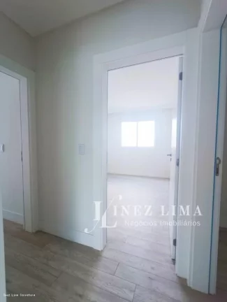 Imagem Alto Padrão para Venda em Itapema, meia praia, 3 dormitórios, 3 suítes, 4 banheiros, 2 vagas