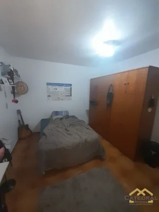 Imagem Casa a Venda com 4 quartos (1 Suíte) - Colônia - Jundiaí/SP