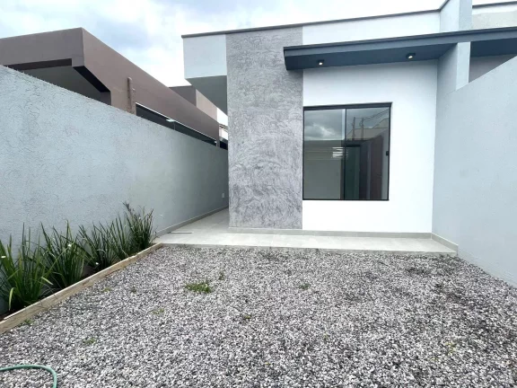 Imagem Casa térrea á venda 2 suítes, R$ 410 mil, Golfinho, Caraguatatuba-SP
