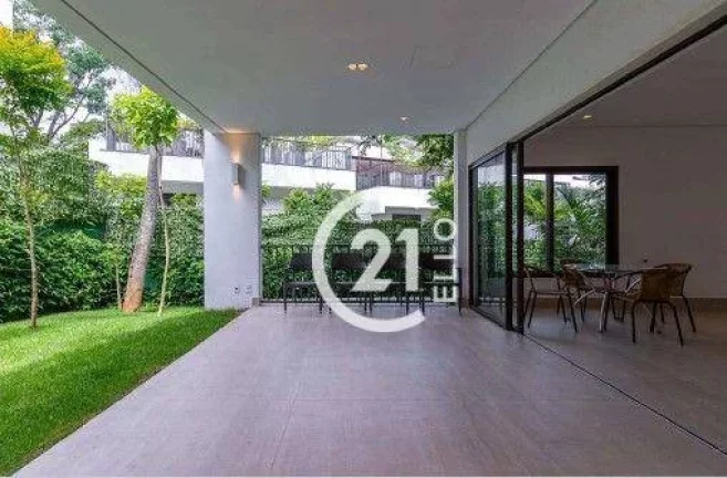 Imagem Casa em condomínio, 4 suítes, piscina