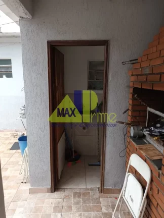 Imagem Casa à venda em São Paulo-SP, Jardim Triana: 3 quartos, 1 suíte, 2 salas, 1 vaga de garagem, 250m². Confira já!