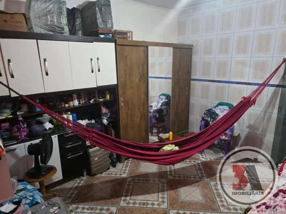 Imagem Casa com Piscina Zona Leste