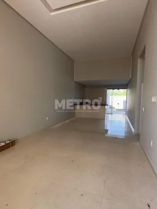 Imagem Casa para locação no Alphaville, 3 quartos, sendo duas suítes, uma com closet