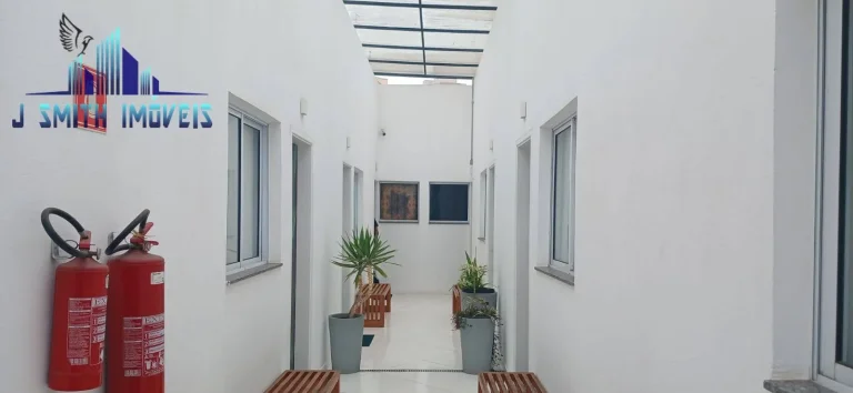 Imagem STÚDIO 24m²,PRONTO PARA USO.FOGÃO,MICRO-ONDAS,CAMA,BANHEIRO. COMPLETO!!
