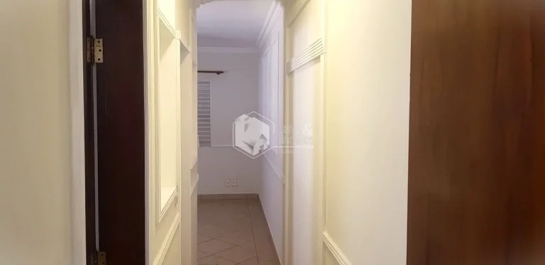 Imagem SOBRADO À VENDA, COM 200M² COM 3 DORMS SENDO 1 SUÍTE COM 2 VAGAS E ARMÁRIOS EMBUTIDOS NA COZINHA - OPORTUNIDADE VILA ROMANA