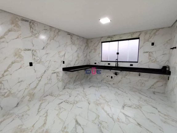 Imagem Sobreposta duplex com piscina e vista mar. 280 m² no Embaré