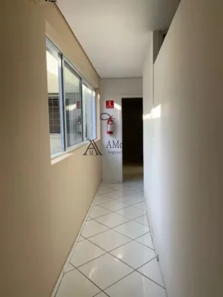 Imagem Salão Comercial à Venda no Centro de Jundiaí-SP com 4 Salas, 4 Banheiros, 5 Vagas de Garagem e 333m² de Área