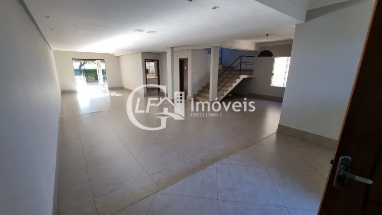 Imagem Excelente Sobrado em Localização Privilegiada ? Próximo à Av. Fábio Zahran