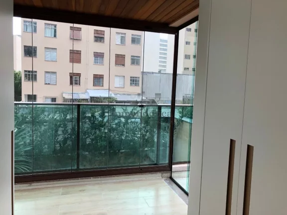 Imagem Apartamento duplex com piscina à venda em Higienópolis com 2 suítes e 2 vagas.