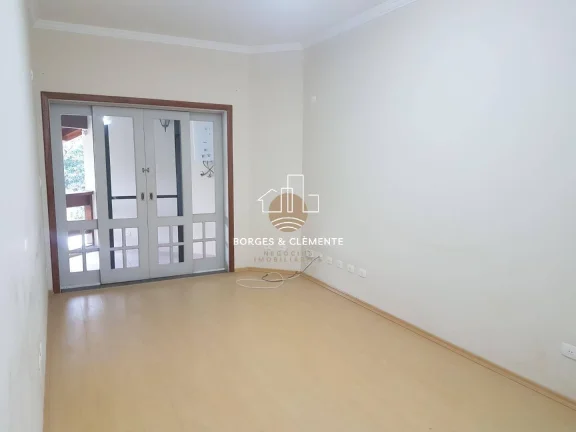 Imagem Casa de Alto Padrão - 5 Dormitórios, Terreno no Condomínio Flamboyant