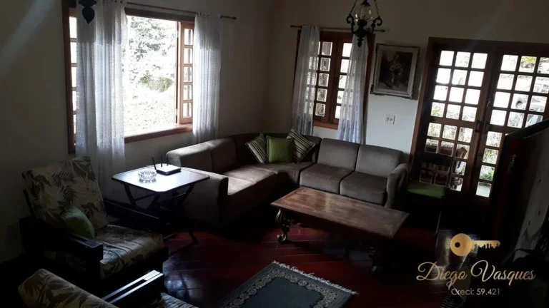 Imagem Casa em Condomínio para Venda em Teresópolis / RJ no bairro Quebra Frascos