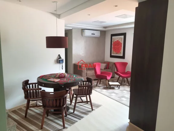 Imagem Maravilhossa casa Condominio Fechado excelente localização.