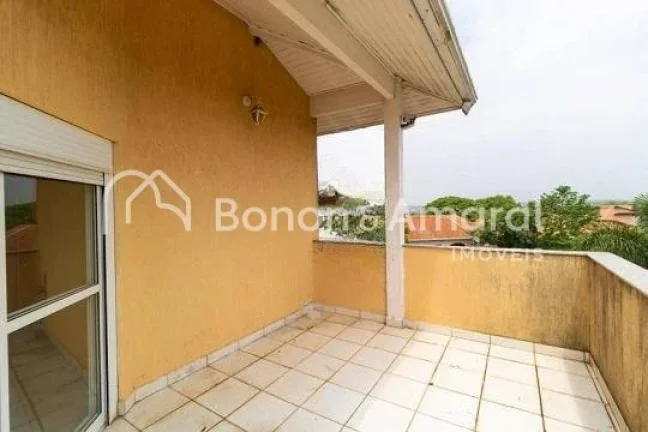 Imagem Ãtimo sobrado com 4 quartos sendo 2 suÃ­tes, suÃ­te master com hidromassagem, sala com lareira e pÃ...