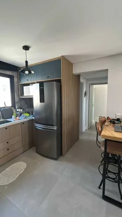 Imagem Apartamento mobiliado com 2 dormitórios sendo 1 suíte e 1 vaga de garagem na Praia Brava - Itajaí