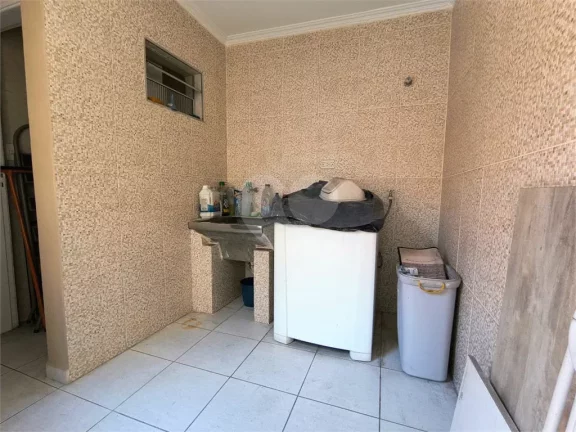 Imagem Sobrado à venda com 3 quartos, sendo 1 suíte, em Butantã, São Paulo - SP