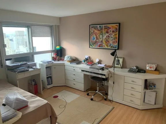 Imagem Apartamento de alto padrão no Jardim Europa, totalmente mobiliado, com 4 dormitórios sendo 4 suítes, sala de 75m² com 3 ambientes, 3 vagas.