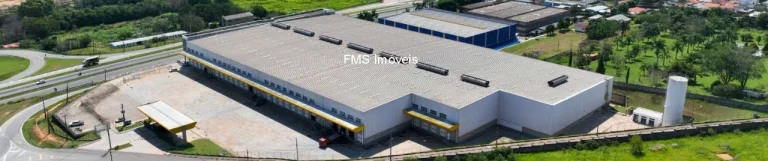 Imagem Galpão Comercial para Locação em Cabreúva-SP, Bairro Jacaré: 3 Salas, 2 Banheiros, 4 Vagas de Garagem, 3.545m² de Área!