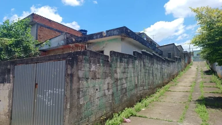 Imagem Terreno à venda, 135 m² por R$ 160.000 - Parque Residencial Casa Branca - Suzano/SP