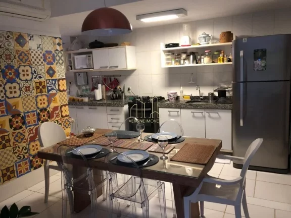 Imagem Charmosa casa em condomínio fechado com dois quartos varanda a venda em itacimirim