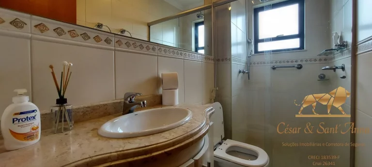 Imagem Lindo Apartamento Duplex e com ótima localização em Campos do Jordão-SP