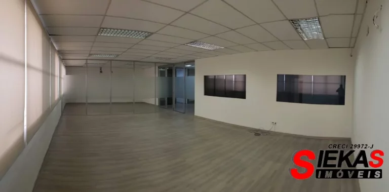 Imagem Salão Comercial na Penha de França, São Paulo-SP: 6 banheiros, 15 vagas de garagem, 727m²! Venha conferir!