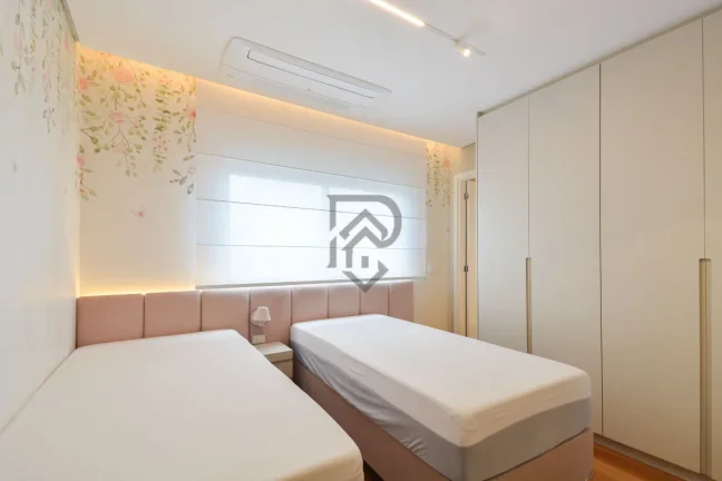 Imagem Apartamento Condomínio Soberano andar alto vista livre 4 vagas determinadas