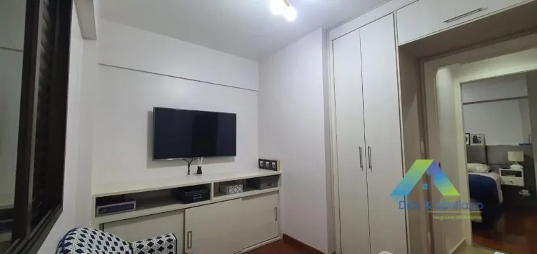 Imagem Lindo apartamento impecável, com 107m² totalmente reformado para oferecer conforto e sofisticação em localização privilegiada a 100mts do metrô Alto do Ipiranga unindo praticidade e exclusividade.