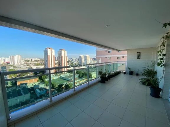 Imagem Amplo apartamento à venda com 4 quartos, sendo 2 suítes, e 4 banheiros no total. Este apartamento ...