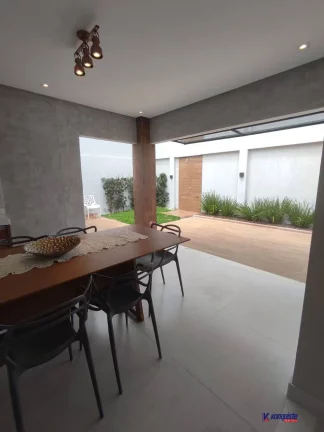 Imagem VENDO CASA 2/4 REFORMADA- SIM