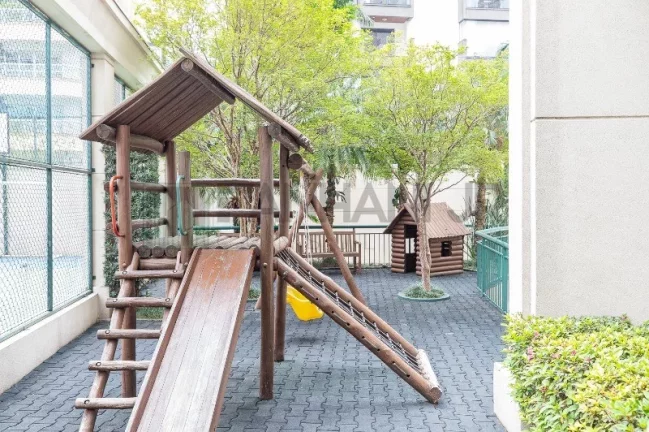 Imagem Venha conhecer o apartamento dos seus sonhos! Totalmente pronto para morar e impecável, este apartamento conta com uma sala ampla e integrada à varand