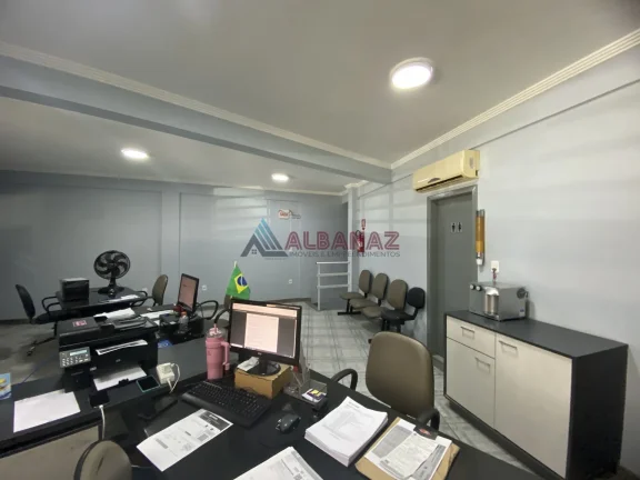 Imagem Salão comercial para alugar no centro de Tijucas