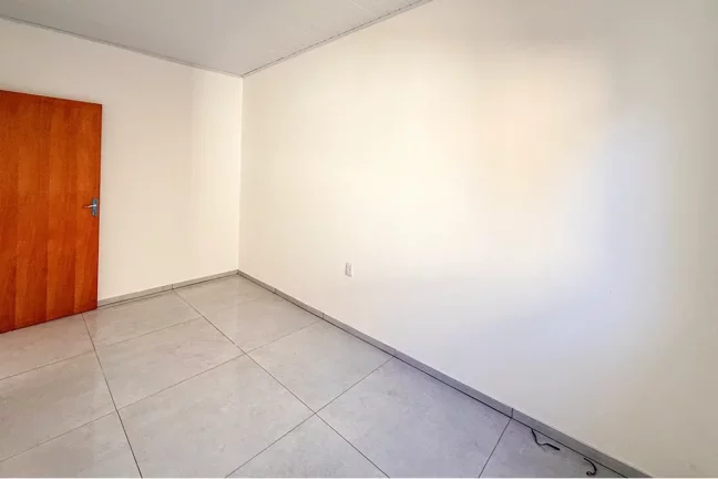 Imagem GE 25 Casa 612651026-27 - Casa à venda no bairro Guajuviras - Canoas/RS