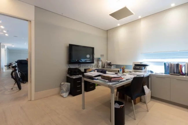 Imagem Pacaembu Apartamento 4 quartos, 3 suites, 5 vagas, 320 m2