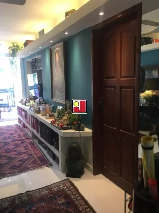 Imagem Vendo 3Q Av Lucio Costa, na Praia da Barra, ônibus, clube, segurança, tenis, piscinas, sauna, squash, skate, futebol, pier, parquinhos, comercio farto