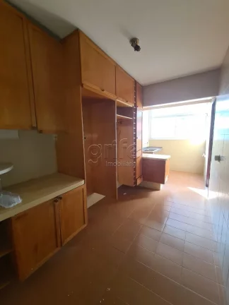 Imagem Venha descobrir o luxo e o conforto neste apartamento no Meireles! Com generosos 216 metros quadrado...