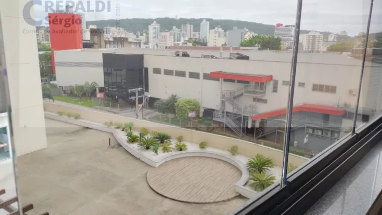 Imagem Apartamento 3 Dormitórios suíte à venda e Criciúma, duas vagas de garagem