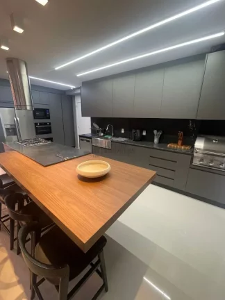 Imagem Apartamento com 4 suítes à venda no edifício Yachthouse em Balneário Camboriú/S