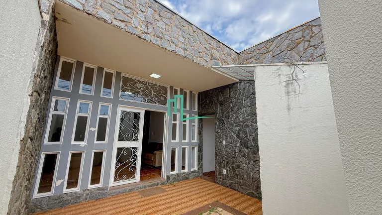 Imagem EXCELENTE IMÓVEL COMERCIAL/RESIDENCIAL COM LOCALIZAÇÃO PRIVILEGIADA NO BAIRRO CIDADE NOVA - ÁREA NOBRE DE FRANCA/SP