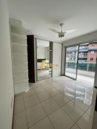 Imagem Venha conhecer este excelente apartamento de 3 quartos, sendo 1 suíte, localizado em um dos melhores bairros da cidade.