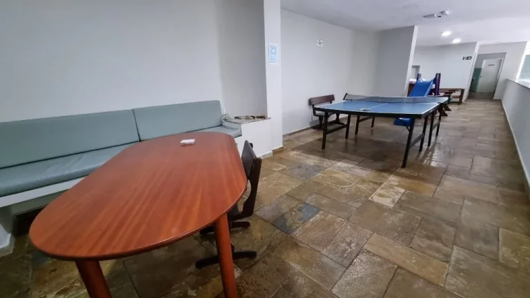 Imagem PITANGUEIRAS – CALÇADÃO, MARAVILHOSO APARTAMENTO TOTALMENTE REFORMADO, 81,05 M² ÚTEIS, GARAGEM DEMARCADA NO PRÉDIO, CONDOMÍNIO BAIXO
