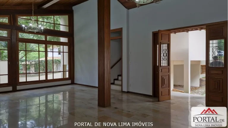 Imagem Casa a venda no condomínio Ipê da Serra, casa com armário e área de lazer com piscina. Venha conhecer no Portal de Nova Lima Imóveis - 31.98511-8000