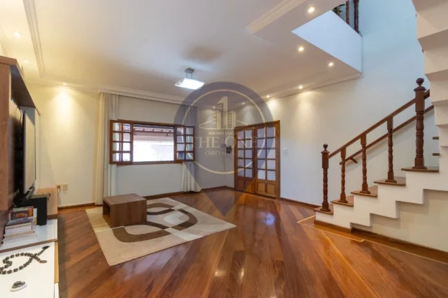 Imagem Casa à venda em São Paulo-SP na Vila Clementino com 3 quartos, 3 suítes, 2 salas, 5 banheiros, 2 vagas, 248 m².