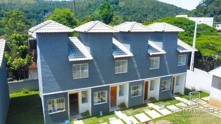 Imagem Casa à venda, 54 m² por R$ 264.900,00 - Cascata do Imbuí - Teresópolis/RJ