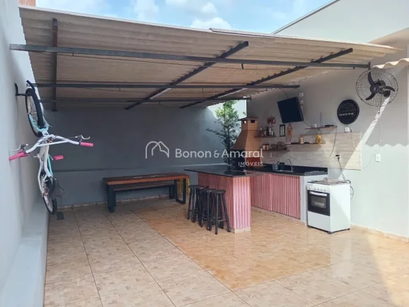 Imagem Esta charmosa casa oferece conforto e funcionalidade em um projeto bem distribuído. São 2 dormitó...