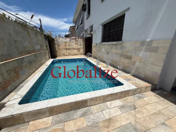 Imagem Sobrado com 3 dormitórios, piscina, 2 vagas de garagem no bairro do Embaré em Santos por R$ 1.270.000,00