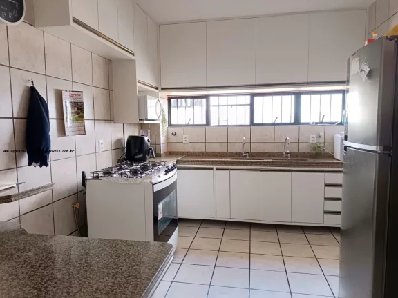 Imagem Apartamento para Venda em Natal, Tirol, 3 dormitórios, 3 suítes, 4 banheiros, 2 vagas