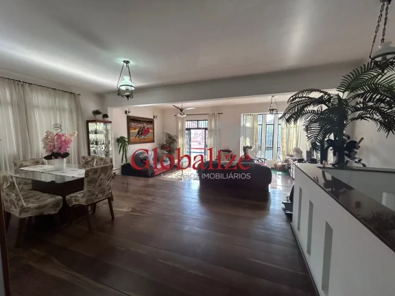 Imagem Casa com 4 Dormitórios à venda com 2 vagas de garagem no bairro do Embaré em Santos por R$1.280.000,00