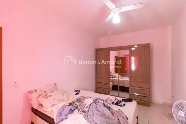 Imagem Apresentamos este imóvel amplo com 4 dormitórios e 2 banheiros, ideal para quem busca conforto e p...