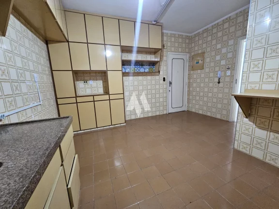 Imagem Apartamentde 2 Dormitórios sendo 1 suíte, 104m², Dependência Completa e Vaga de Garagem Demarcada