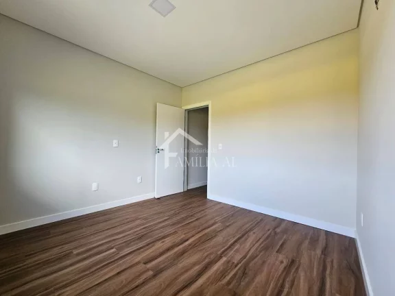 Imagem Geminado Alto Padrão Iririú com 165m²